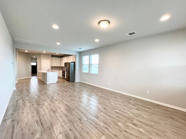 Building Photo - 256 Wild Wind Trail