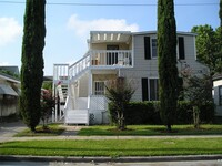 Building Photo - 216 Redan St