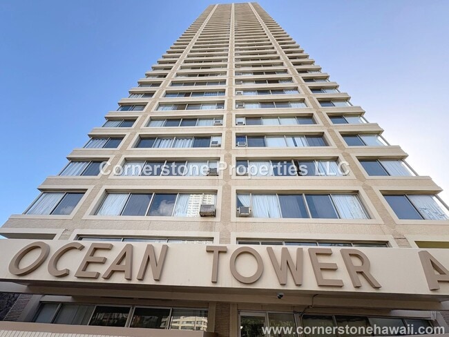 Building Photo - 1060 Kamehameha Hwy