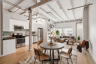 Building Photo - Stunning West Oakland Live Work Loft w/ Ground Floor Studio