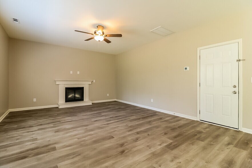 Building Photo - 1442 Eva Mae Dr