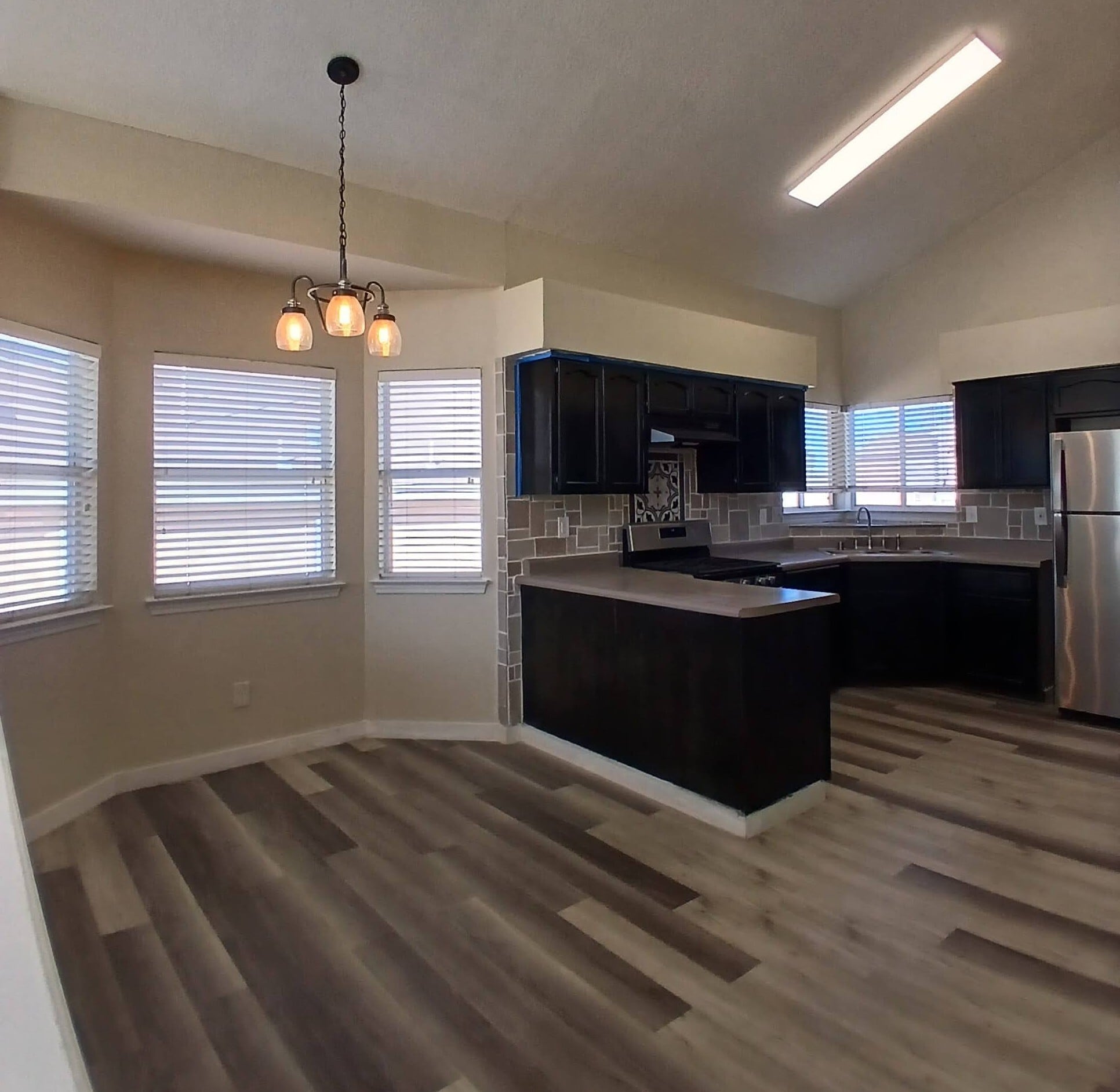 Building Photo - 3012 Tierra Salada Dr