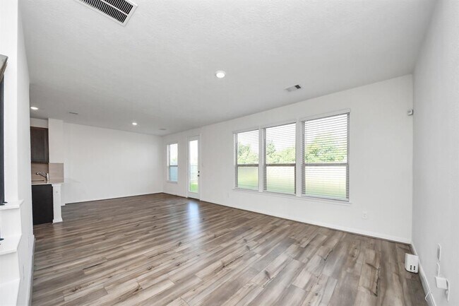 Building Photo - 4511 Kellmore Ct