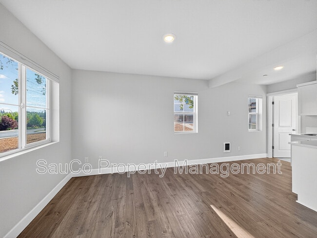 Building Photo - 17022 SW Lemongrass Ln