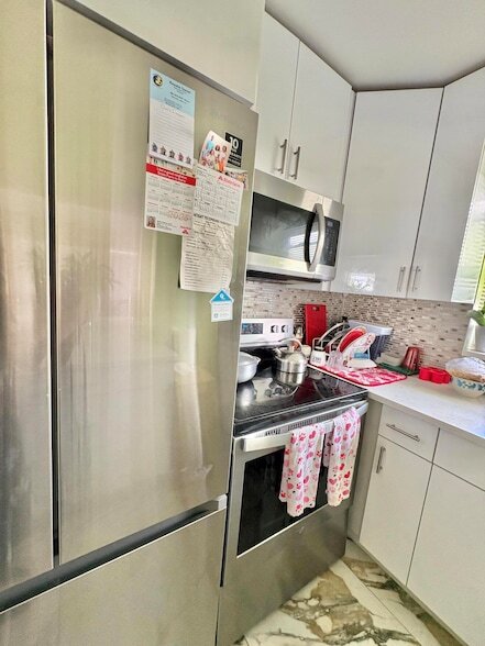 Building Photo - 166 Sheffield G