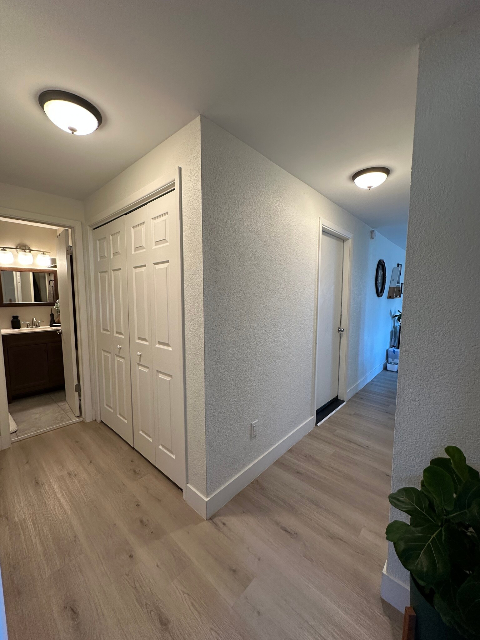 Building Photo - 5837 Newcombe Ct