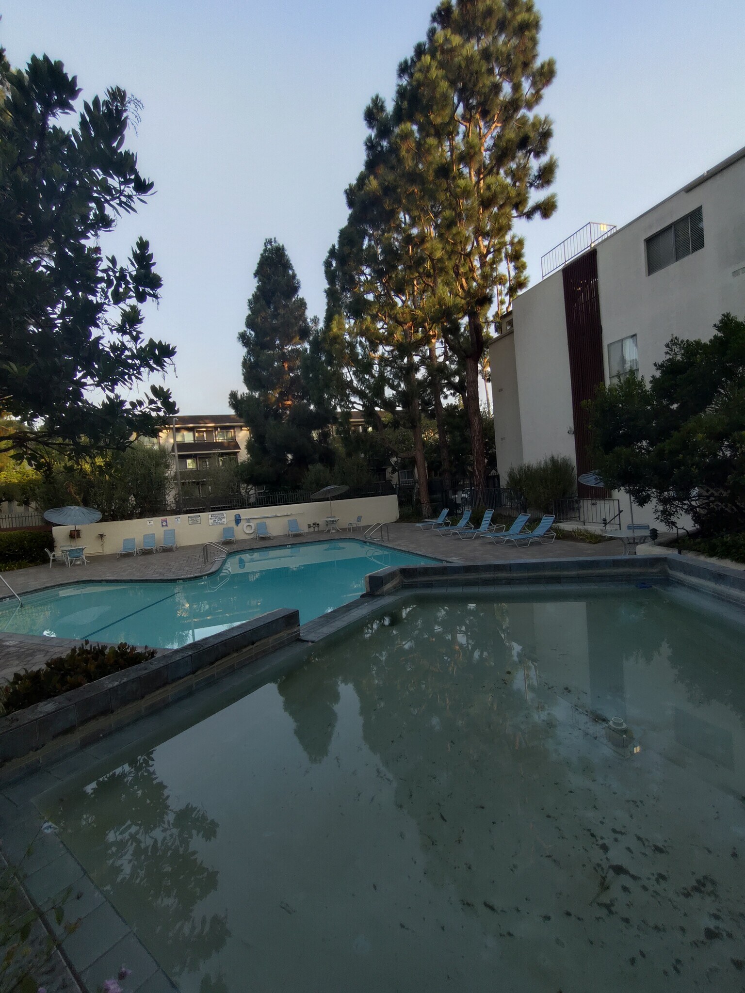 Building Photo - 5950 Canterbury Dr