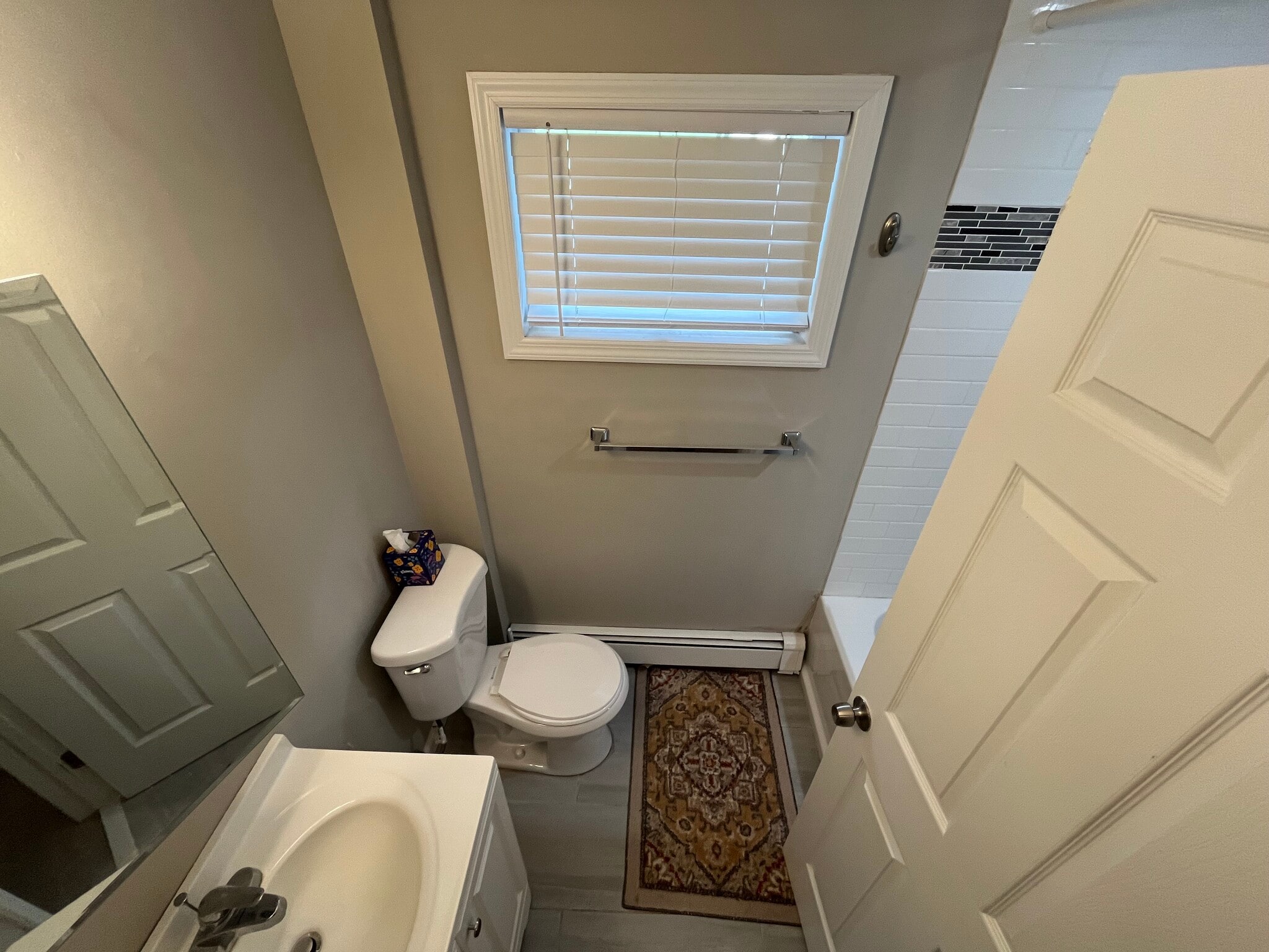 Building Photo - 40 Old Northport Rd