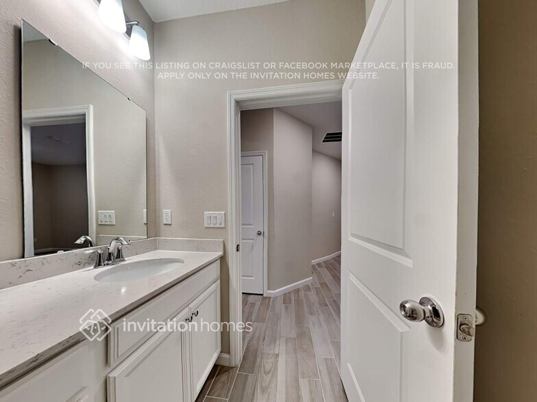 Building Photo - 7545 Chervil St