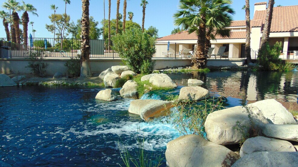 Building Photo - 35200 Cathedral Canyon Dr