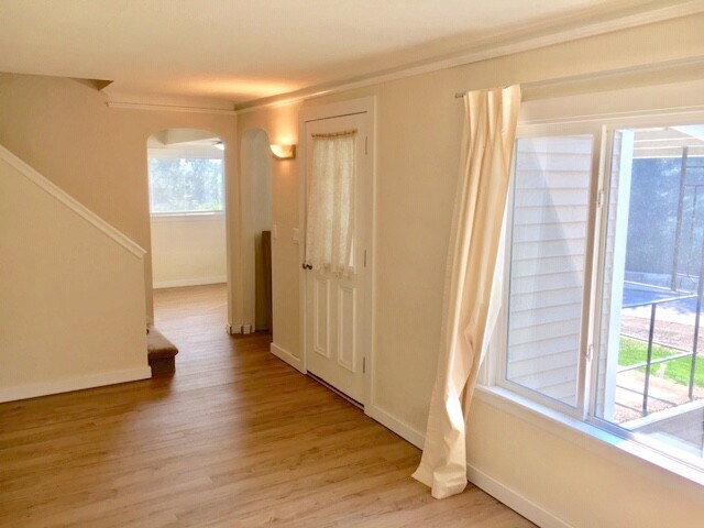 Building Photo - Cle Elum Rental