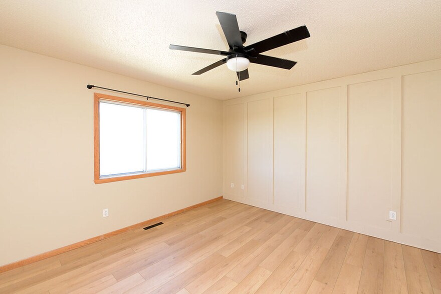 Building Photo - 5124 48th Ave S