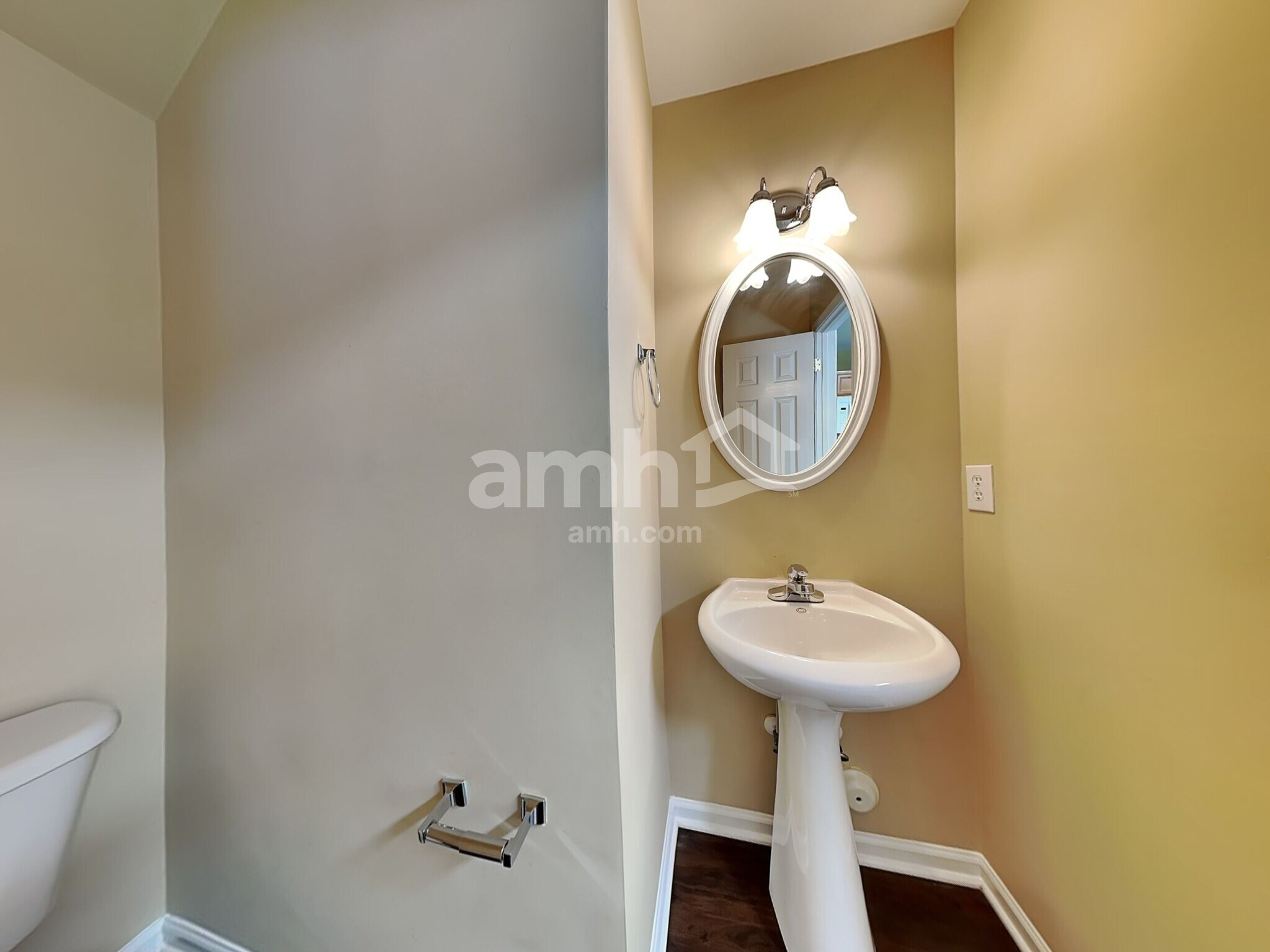 Building Photo - 14 Bluestem Ct