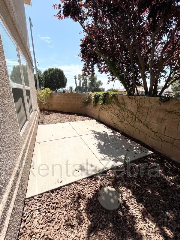 Building Photo - 440 Olive Way