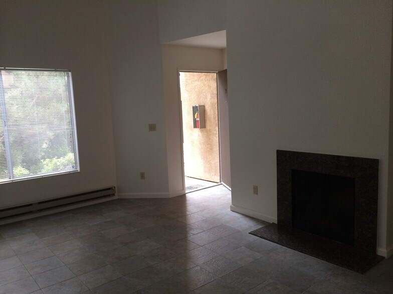 Building Photo - 4763 Appian Way