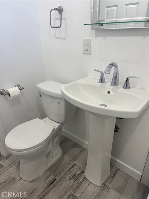 Building Photo - 323 E Olive Ave