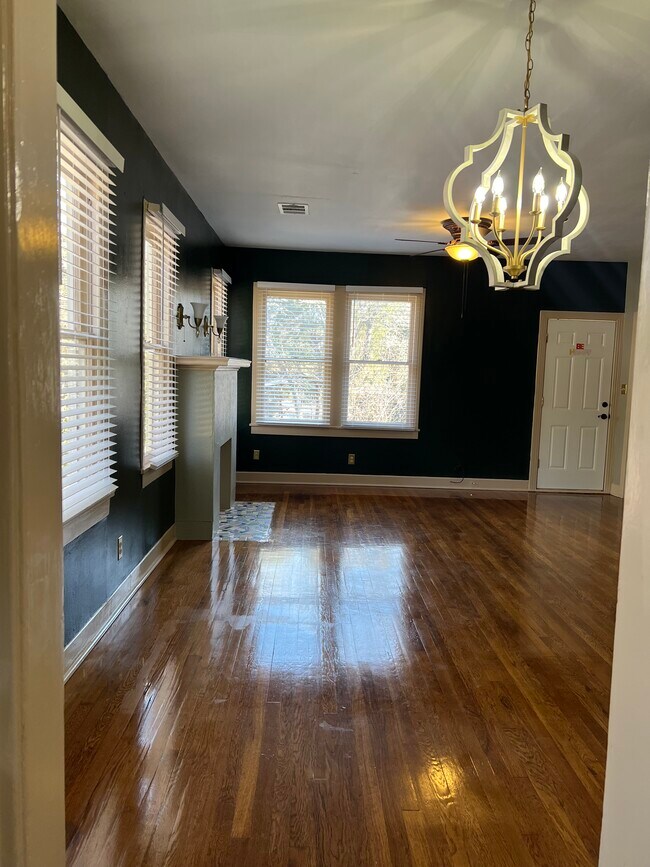 Living/Dining - 292 Spence Ln