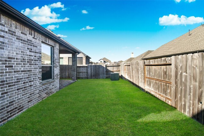 Building Photo - 939 Malibu Shr Ln