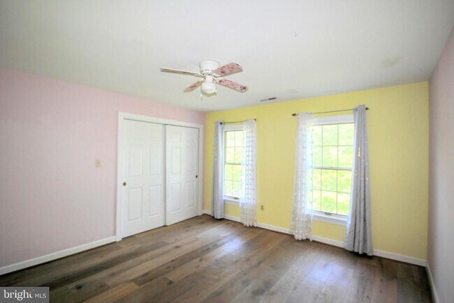 Building Photo - 1506 Chain Bridge Ct