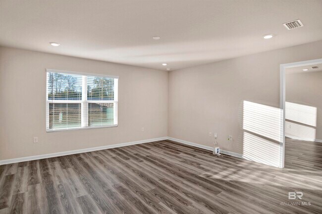 Building Photo - 32038 Lyon Rd