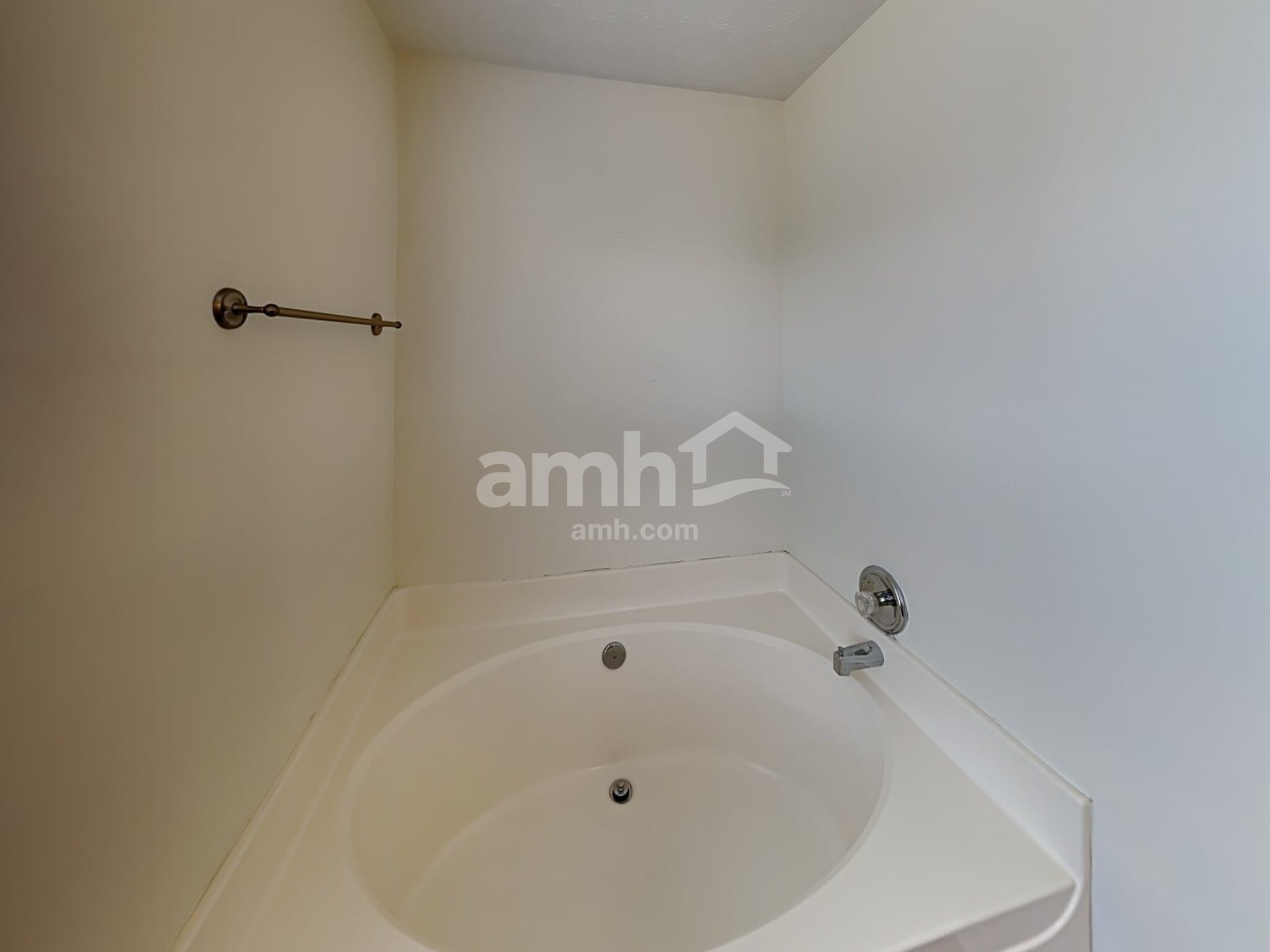 Building Photo - 125 Simsbury Ct