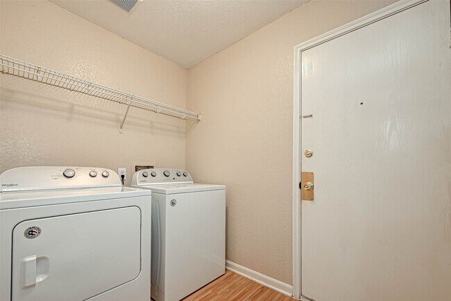 Building Photo - 22138 Orchard Dale Dr