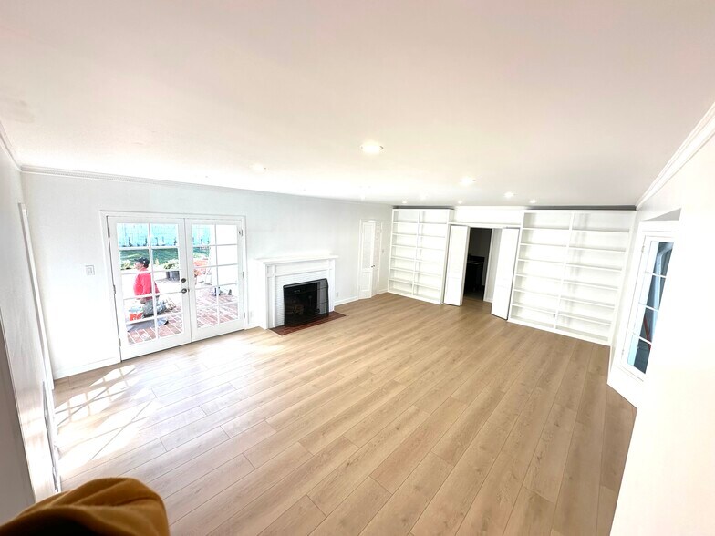 Building Photo - 712 Woodruff Ave