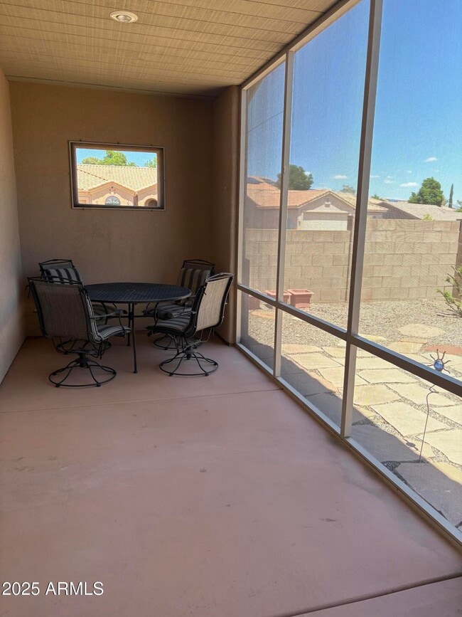 Building Photo - 1455 E Ridgeview Dr