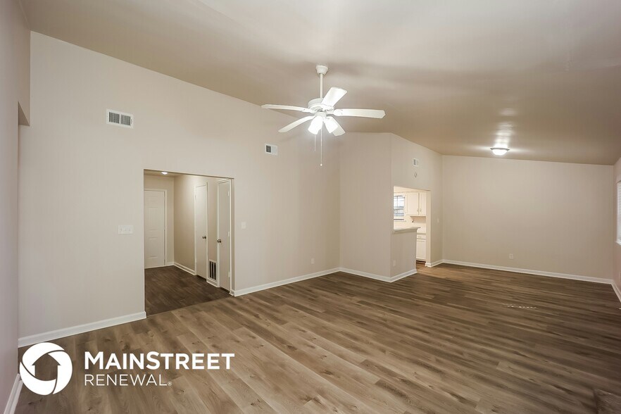 Building Photo - 380 Fleming Ct