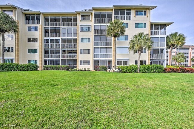 Primary Photo - 320 Horse Creek Dr