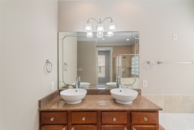 Building Photo - 1510 Birdsall St