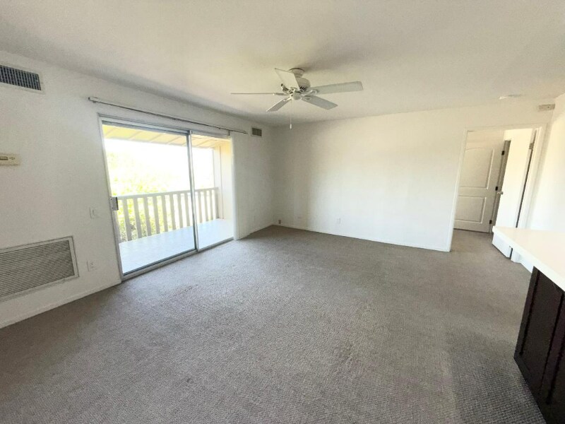 Building Photo - 77805 California Dr