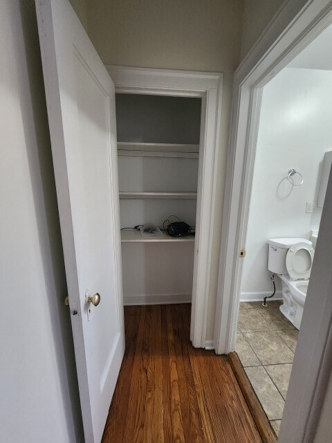 Building Photo - 3229 W Ardmore Ave