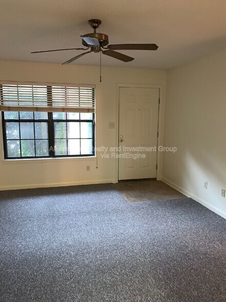 Building Photo - 112 Bayou View Dr