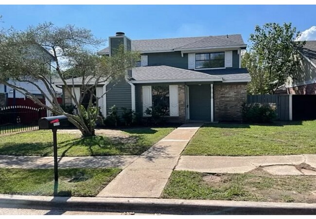 Primary Photo - Come and see this well-kept beautiful home...