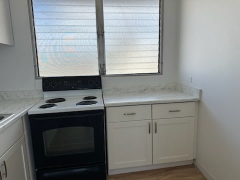 Building Photo - 2 Bed/1 Bath Close to Camp Smith, Pearl Harbor or Hickam