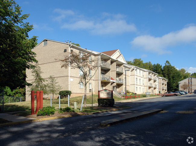 Primary Photo - Glenarden Apartments