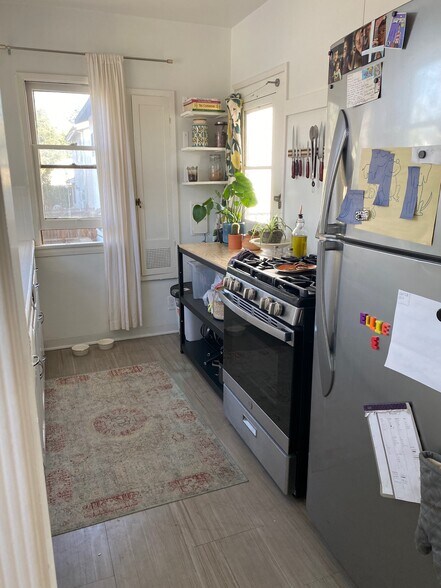 Building Photo - 4557 Alumni Ave