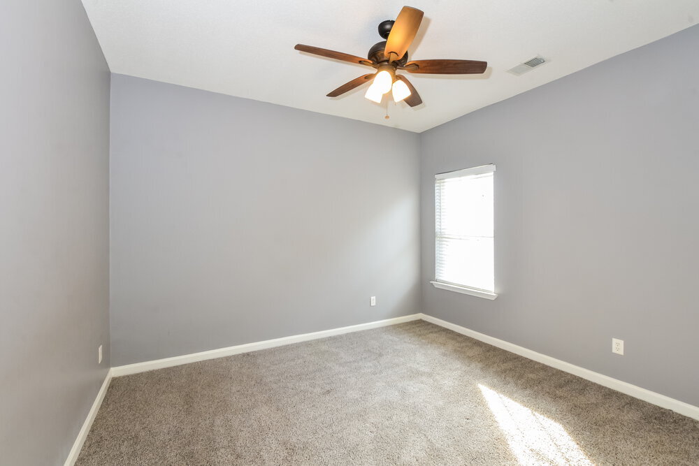 Building Photo - 9918 White Poplar Dr