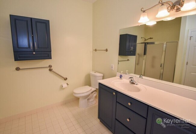 Building Photo - 1616 Saratoga Ct