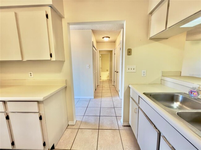 Building Photo - 5323 11th St Cir E