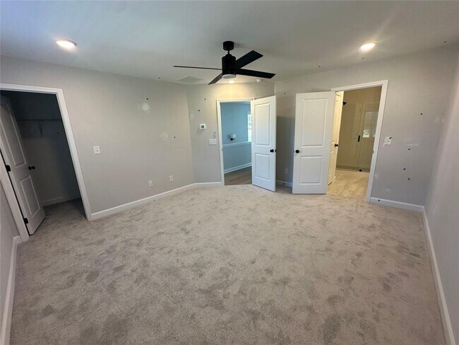 Building Photo - 1925 AUDRA Aly