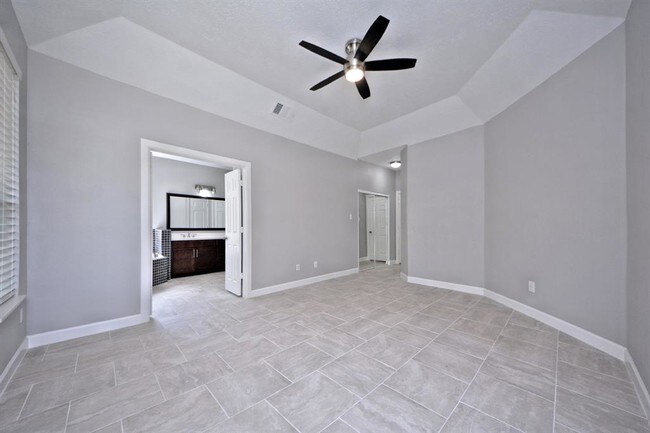 Building Photo - 21015 Eagle Bend