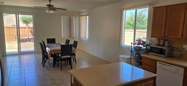 Building Photo - 27653 Almont Way