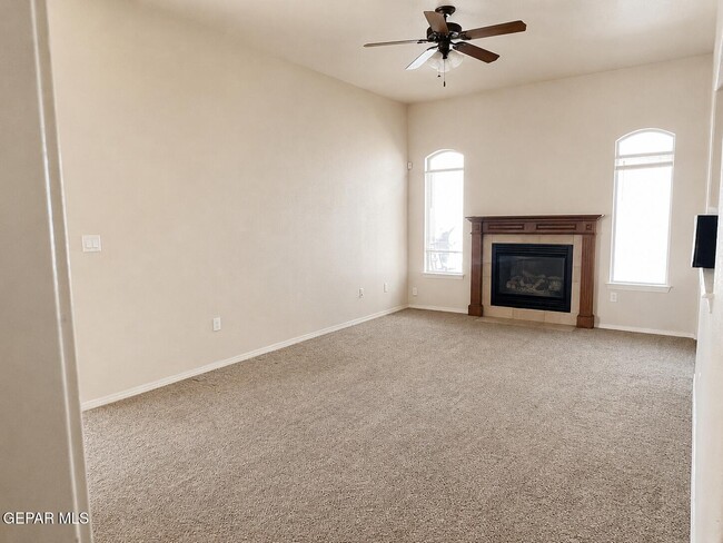 Building Photo - 12871 Hidden Grove Dr