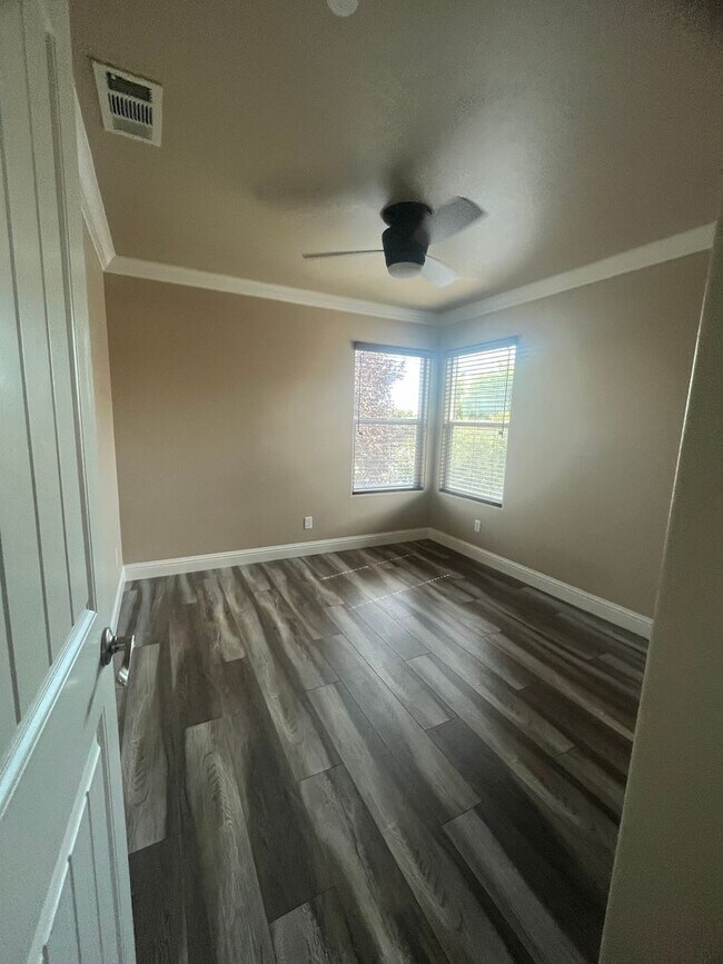 Building Photo - Two Story Home Move In Ready located in Avalon Gated Community!!!