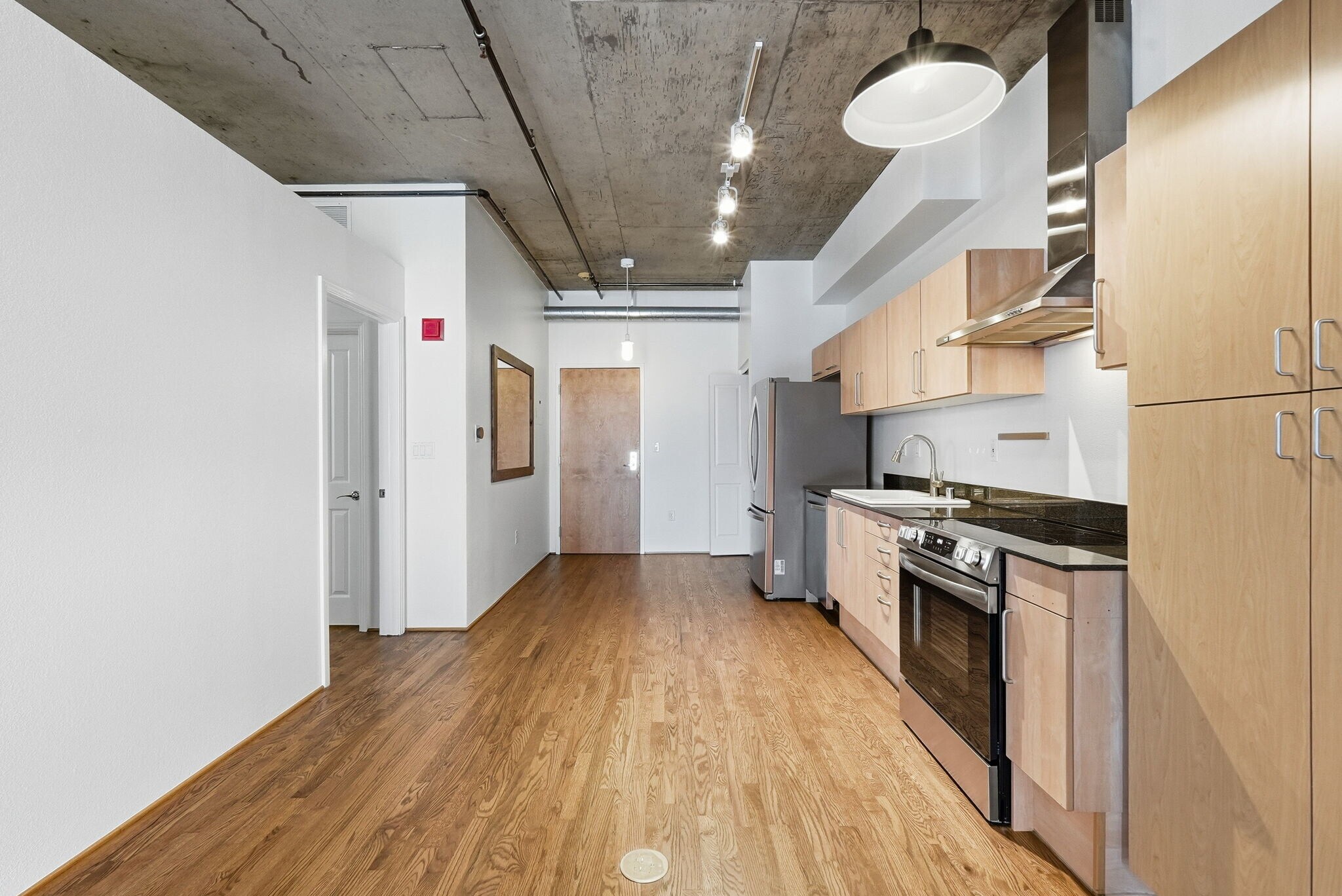 Building Photo - 1499 Blake St