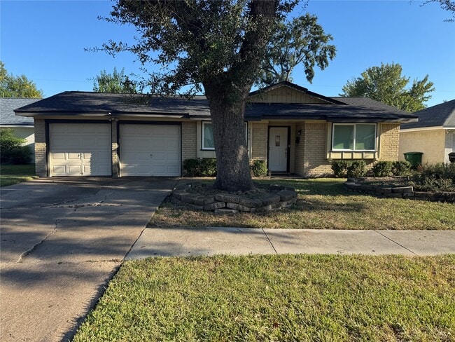 Primary Photo - 5814 Viking Dr