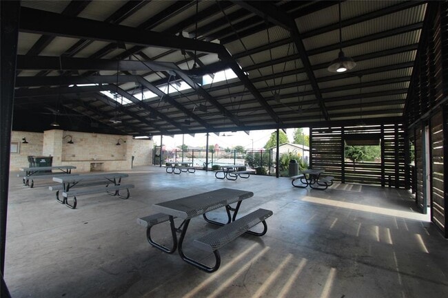 Building Photo - 1205 Fairhaven Gtwy