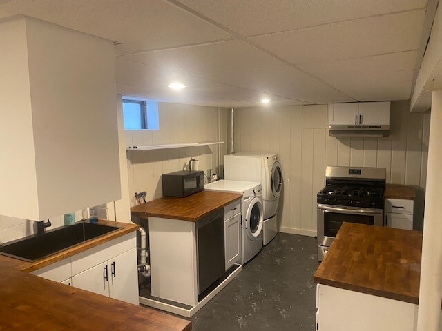 kitchen - 1416 39th Ave NE